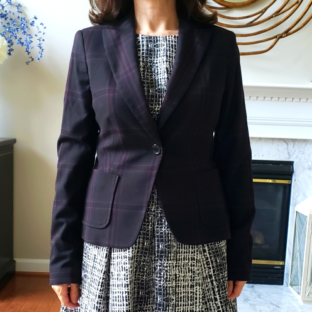 The Limited Dark Plaid Classic Blazer in Navy/Red Check - Sz XS